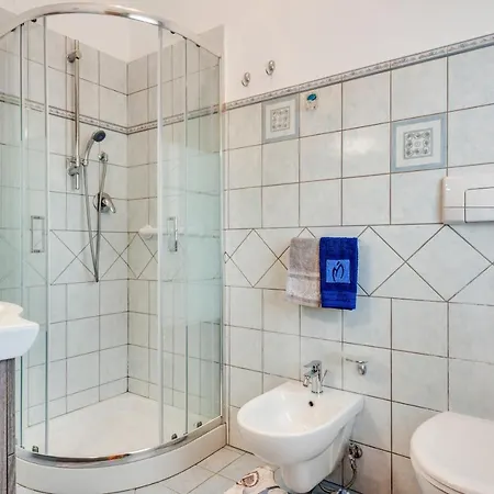 Roomy And Bright With Balconies X6 * Catania