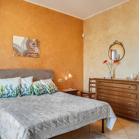 Roomy And Bright With Balconies X6 * Catania